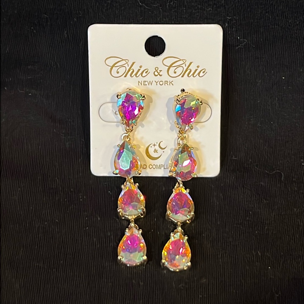 Chic & Chic Pink Pearlescent Crystal Teardrop Dangle Earrings Gold Tone